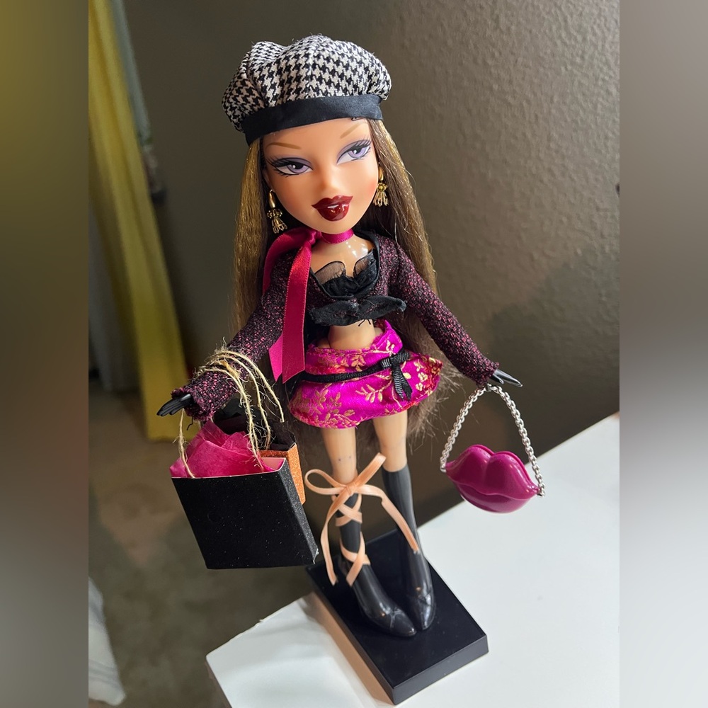 Custom Bratz “Ooh La La” Dana with handmade accessories